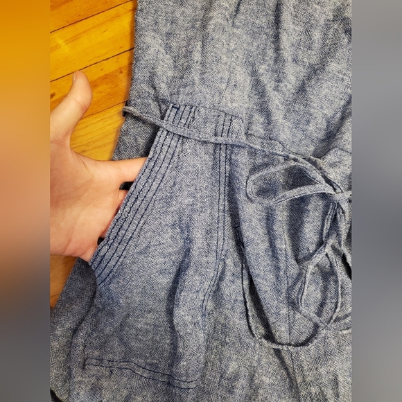 Old Navy Sleeveless Cropped Jumpsuit. Heathered Blue & White. Linen Blend. L. - Picture 8 of 12